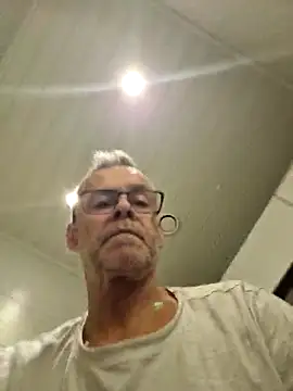 DarrenSullivanSlut online show from 14, 1, 2026