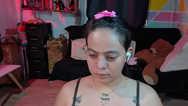 Cuttiealice online show from 9, 9, 2025