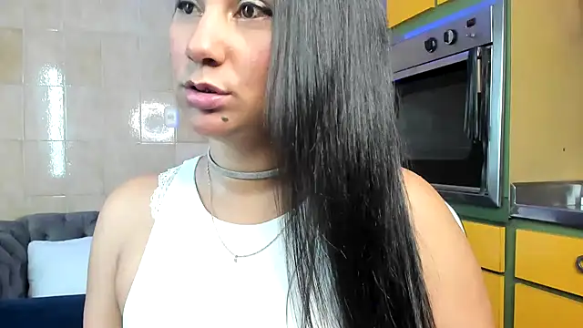 Leticia goddes online show from 17, 3, 2025