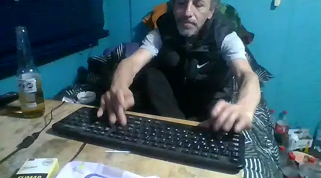 Snapshot of malekon76 chatting on 8, 1, 2025 malekon76 online show from 8, 1, 2025