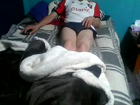 Snapshot of malekon76 chatting on 17, 12, 2025 malekon76 online show from 17, 12, 2025