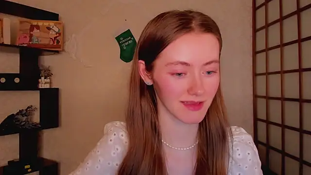 Snapshot of KateCuddle chatting on 31, 12, 2024 KateCuddle online show from 31, 12, 2024