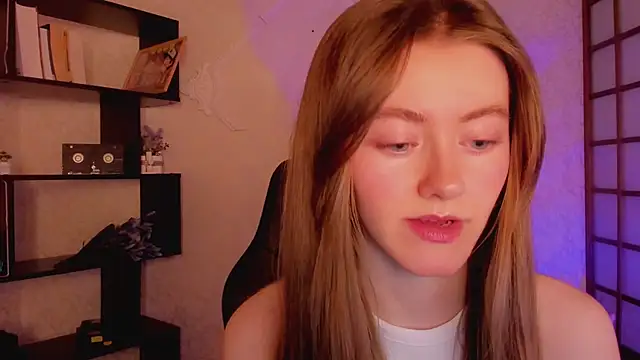 Snapshot of KateCuddle chatting on 16, 1, 2025 KateCuddle online show from 16, 1, 2025