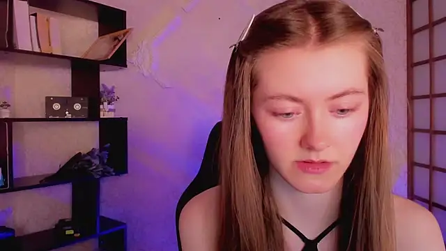 Snapshot of KateCuddle chatting on 17, 1, 2025 KateCuddle online show from 17, 1, 2025