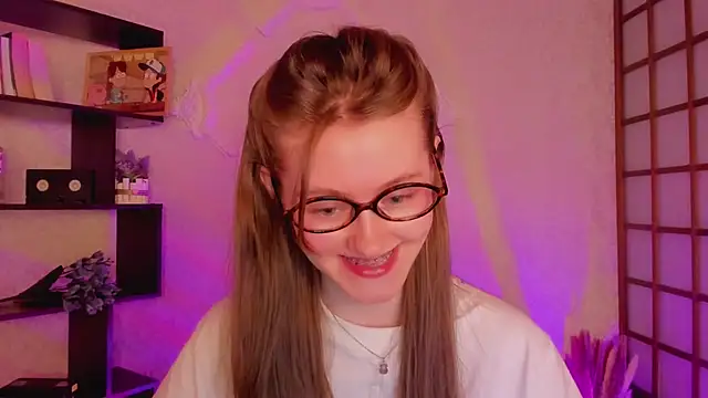 Snapshot of KateCuddle chatting on 23, 1, 2025 KateCuddle online show from 23, 1, 2025