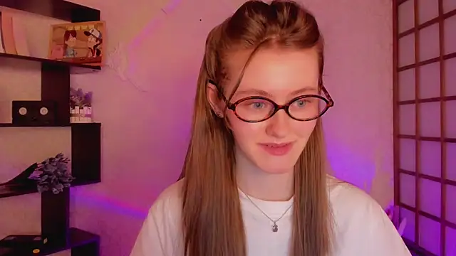 Snapshot of KateCuddle chatting on 23, 1, 2025 KateCuddle online show from 23, 1, 2025