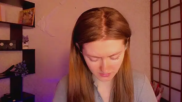 Snapshot of KateCuddle chatting on 20, 2, 2025 KateCuddle online show from 20, 2, 2025
