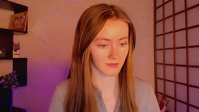 Snapshot of KateCuddle chatting on 21, 2, 2025 KateCuddle online show from 21, 2, 2025