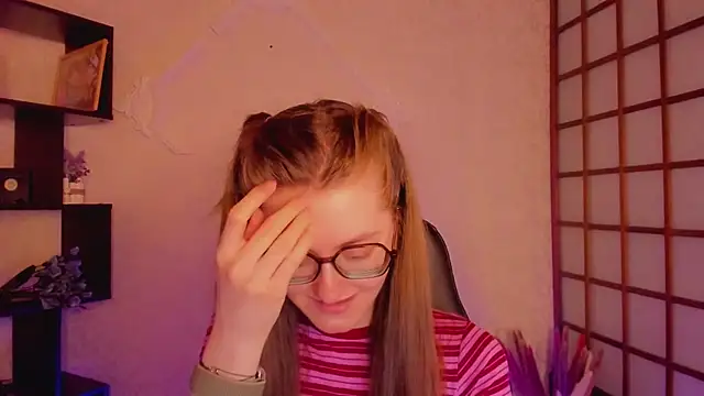 Snapshot of KateCuddle chatting on 25, 2, 2025 KateCuddle online show from 25, 2, 2025