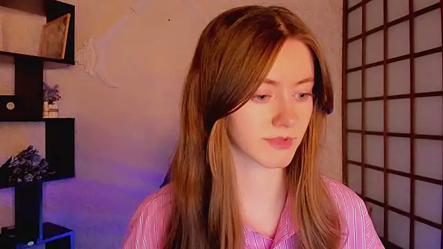 Snapshot of KateCuddle chatting on 3, 3, 2025 KateCuddle online show from 3, 3, 2025