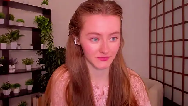 Snapshot of KateCuddle chatting on 23, 9, 2025 KateCuddle online show from 23, 9, 2025