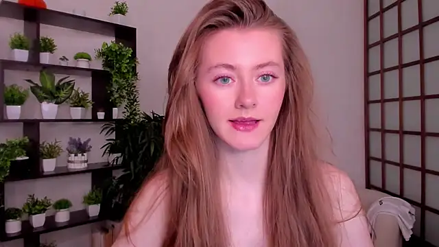 Snapshot of KateCuddle chatting on 2, 10, 2025 KateCuddle online show from 2, 10, 2025
