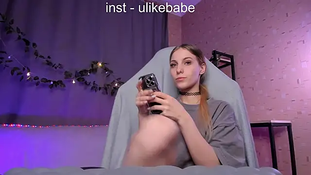 Snapshot of Anna_Fink chatting on 18, 2, 2025 Anna Fink online show from 18, 2, 2025