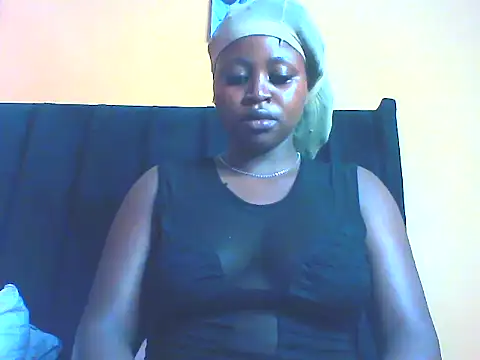 Snapshot of EboniesBelle chatting on 9, 4, 2026 EboniesBelle online show from 9, 4, 2026