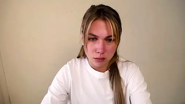 Sport Tall Doll online show from 4, 5, 2026