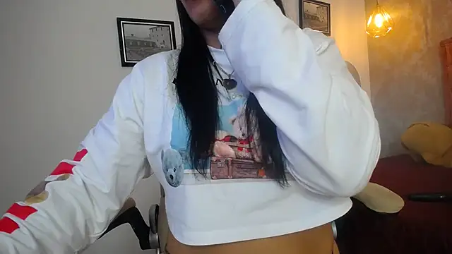 SHARICK GRECO online show from 5, 3, 2025