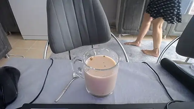 Snapshot of AmazingBitch chatting on 14, 7, 2026 AmazingBitch online show from 14, 7, 2026