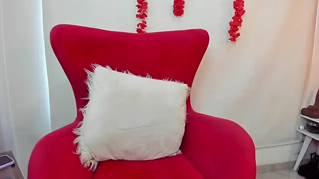 julieta evans  online show from 22, 1, 2025