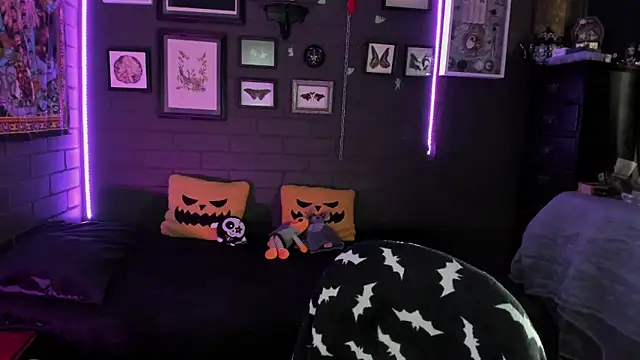 insania 9999  online show from 30, 10, 2025