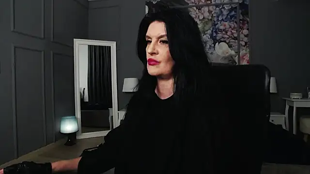 DomMelissaW online show from 7, 3, 2025