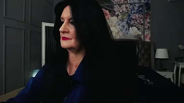 DomMelissaW online show from 1, 10, 2025