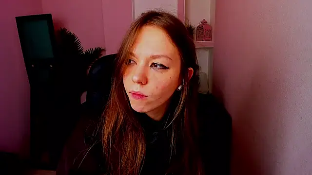 Snapshot of Persephoni chatting on 13, 3, 2025 Persephoni online show from 13, 3, 2025