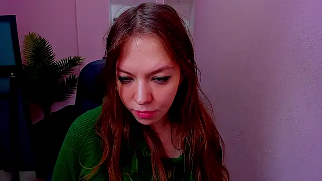 Snapshot of Persephoni chatting on 2, 12, 2025 Persephoni online show from 2, 12, 2025