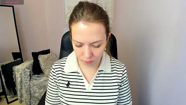 Snapshot of Persephoni chatting on 19, 7, 2026 Persephoni online show from 19, 7, 2026