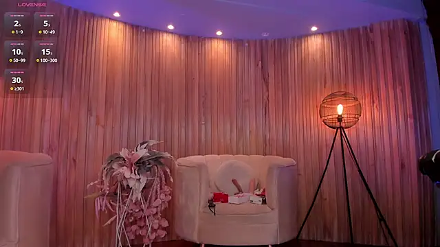 SophieBarnett online show from 25, 2, 2025