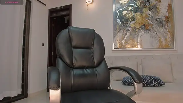 SophieBarnett online show from 16, 3, 2025