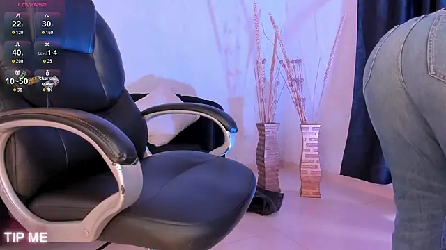 SophieBarnett online show from 2, 6, 2026