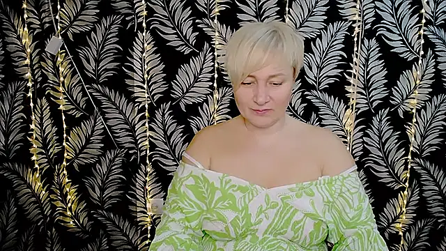 Olivia playful online show from 21, 3, 2025