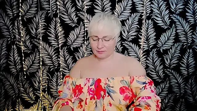 Olivia playful online show from 3, 4, 2026