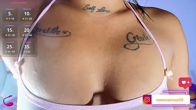 Julieth Rossi online show from 3, 10, 2025