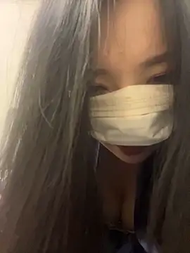 Snapshot of TW-qiqi chatting on 10, 12, 2024 TW-qiqi online show from 10, 12, 2024