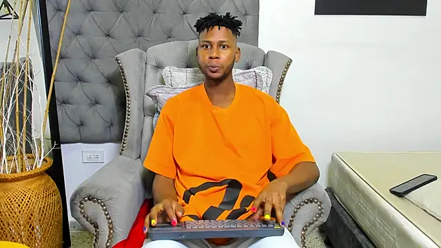 Snapshot of santhi_lee chatting on 21, 2, 2025 santhi lee online show from 21, 2, 2025