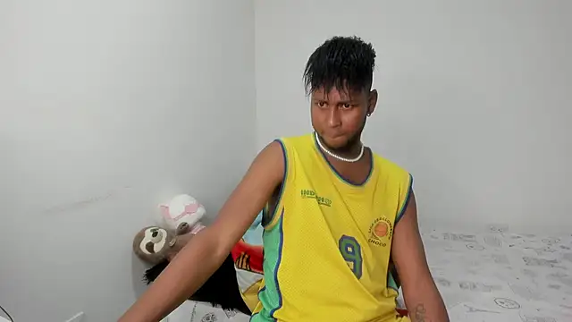 Snapshot of santhi_lee chatting on 26, 9, 2025 santhi lee online show from 26, 9, 2025