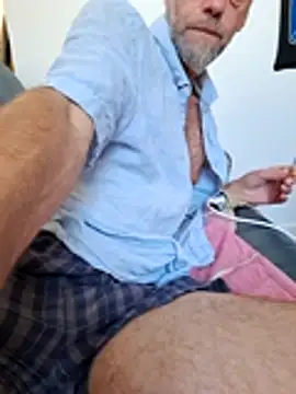 Snapshot of eddouxxx78 chatting on 24, 6, 2026 eddouxxx78 online show from 24, 6, 2026
