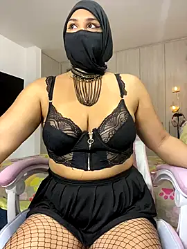 Snapshot of Jameela chatting on 3, 12, 2024 Jameela online show from 3, 12, 2024