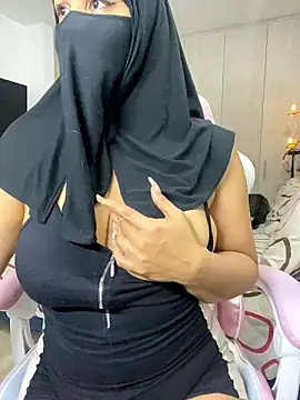 Snapshot of Jameela chatting on 7, 12, 2024 Jameela online show from 7, 12, 2024