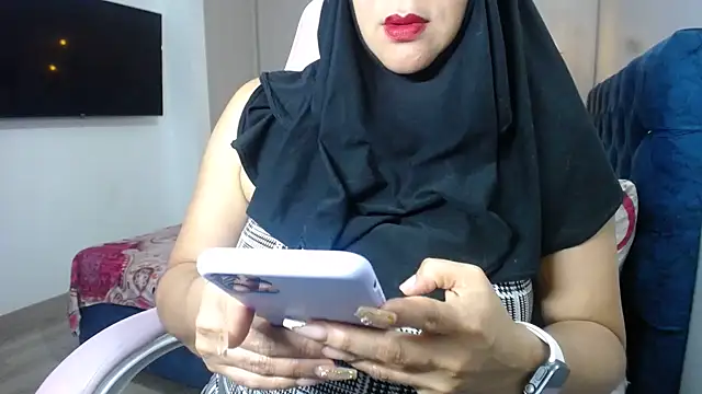 Snapshot of Jameela chatting on 15, 12, 2024 Jameela online show from 15, 12, 2024