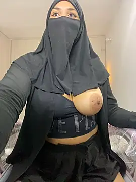 Snapshot of Jameela chatting on 30, 12, 2024 Jameela online show from 30, 12, 2024