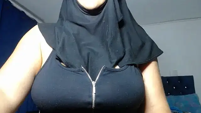 Snapshot of Jameela chatting on 19, 1, 2025 Jameela online show from 19, 1, 2025