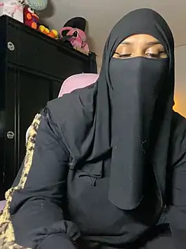 Snapshot of Jameela chatting on 3, 3, 2025 Jameela online show from 3, 3, 2025