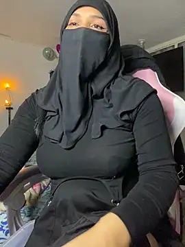 Snapshot of Jameela chatting on 20, 3, 2025 Jameela online show from 20, 3, 2025