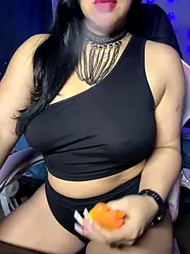 Snapshot of Jameela chatting on 26, 11, 2025 Jameela online show from 26, 11, 2025