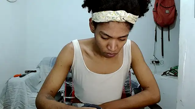 angelamarie1 online show from 4, 10, 2025