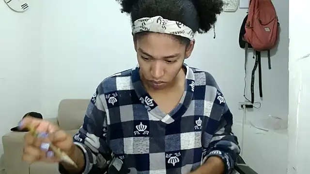 angelamarie1 online show from 12, 11, 2025