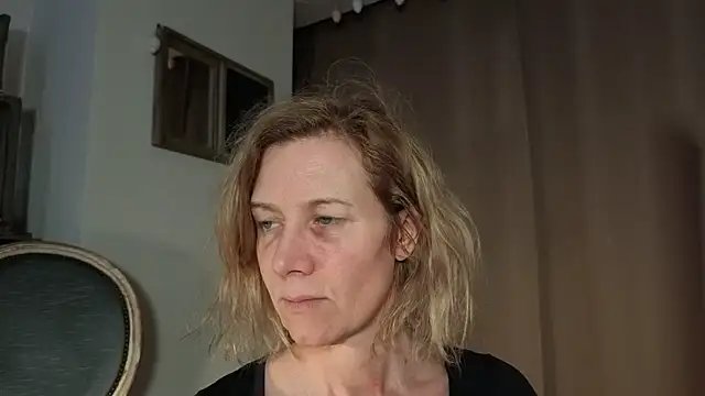 Lola Belgium online show from 1, 4, 2026