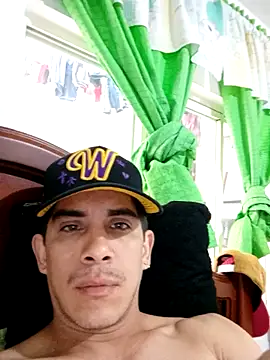 Snapshot of LarryCapija chatting on 17, 10, 2025 LarryCapija online show from 17, 10, 2025